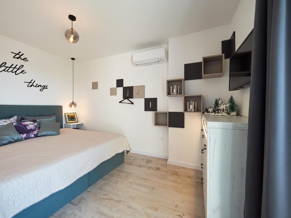 New Apartment Vivano V I D With Amazing View Zambratija  Exterior foto